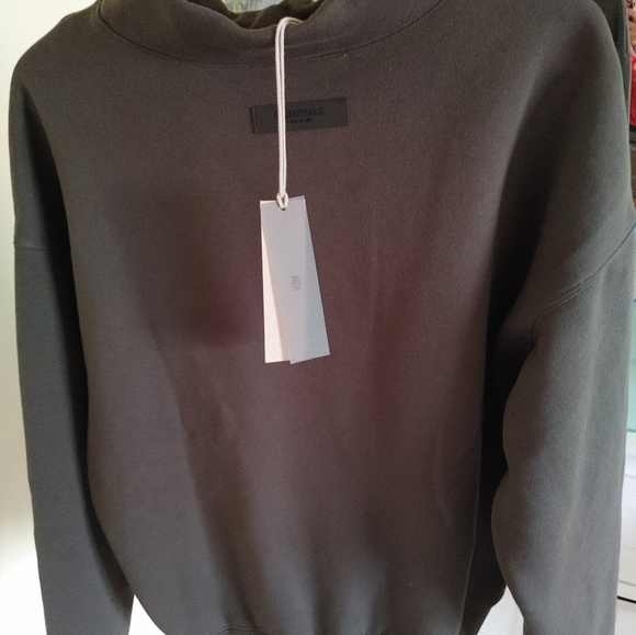 Essentials fear of God gray mock sweatshirt. - Picture 8 of 8